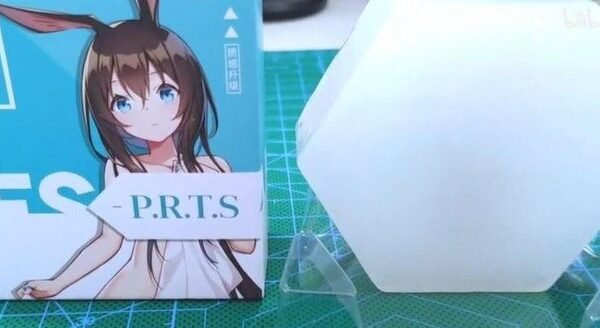 Japan's infinite IQ: Soaps feature sexy female anime characters to encourage hand washing 3